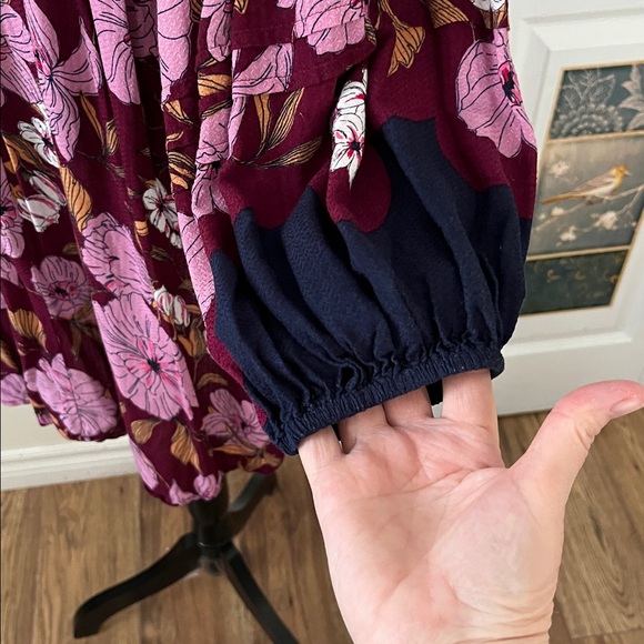 Chic Floral Long Sleeve Dress in Burgundy and Pink - Picture 10 of 14